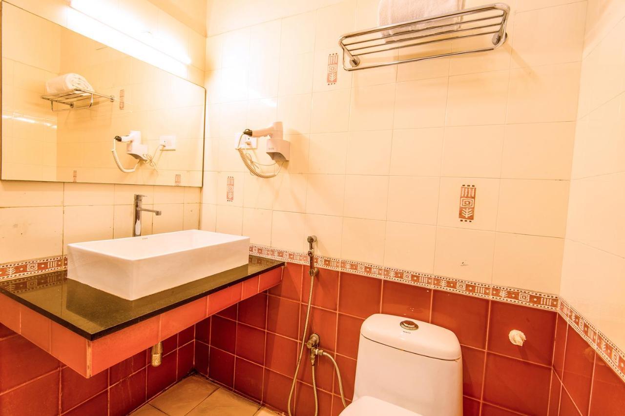 Fabhotel Blossoms Service Apartment - T Nagar Madras Buitenkant foto