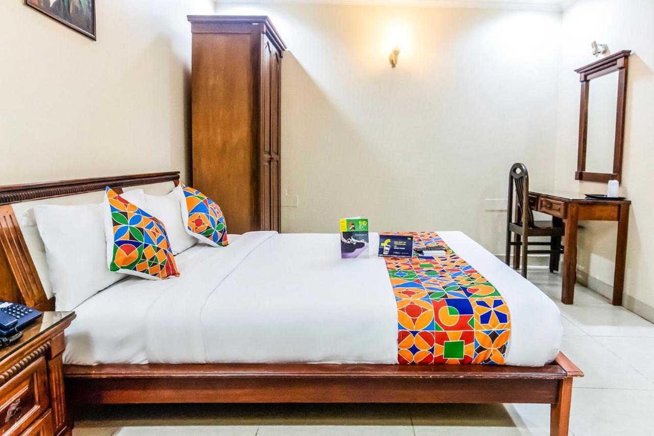 Fabhotel Blossoms Service Apartment - T Nagar Madras Buitenkant foto